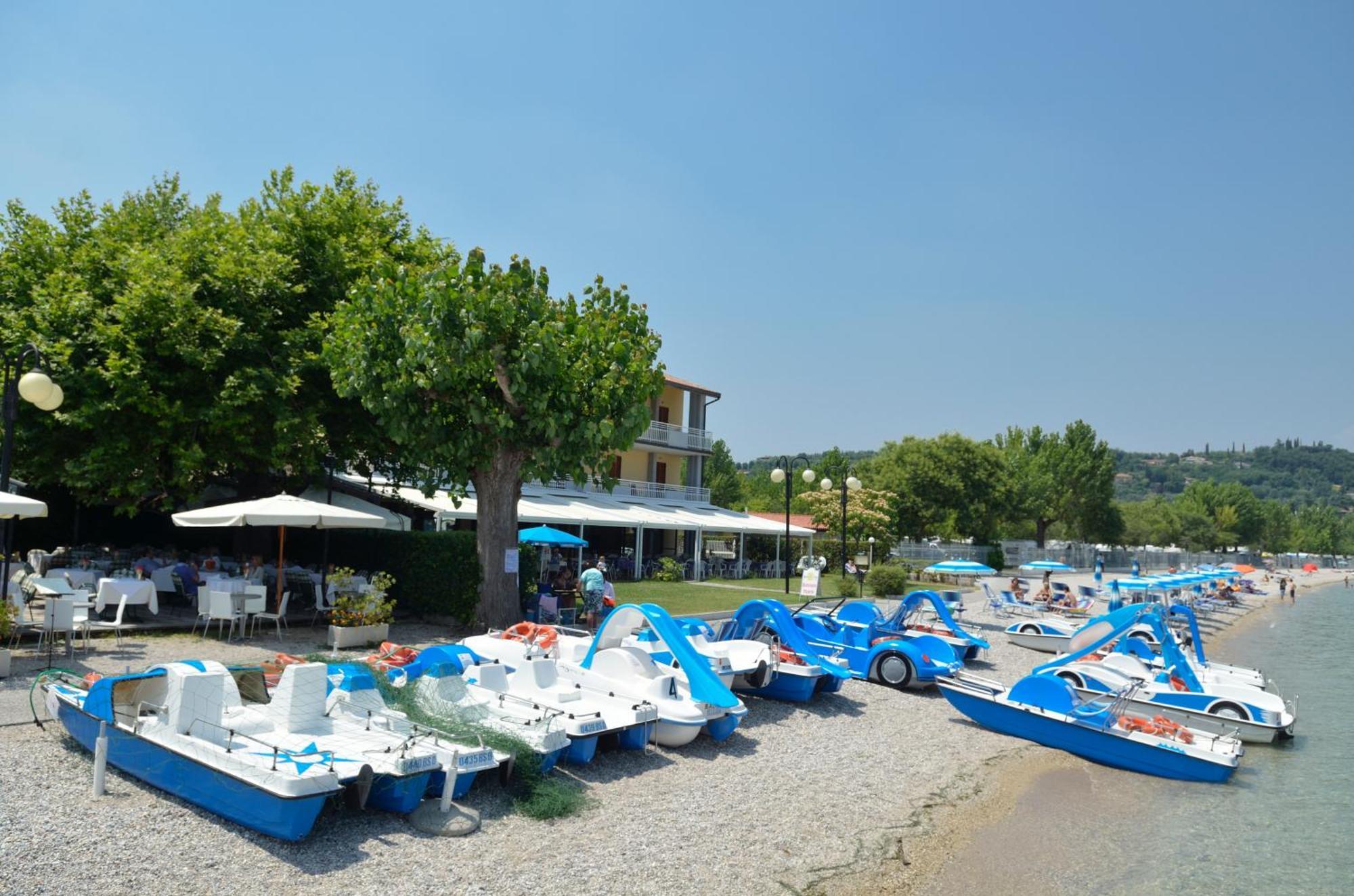 Bellerive Ristorante Albergo Manerba del Garda Exterior photo