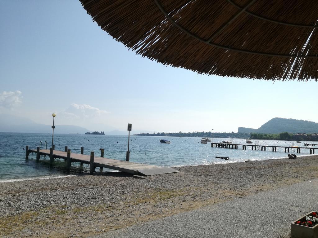 Bellerive Ristorante Albergo Manerba del Garda Exterior photo