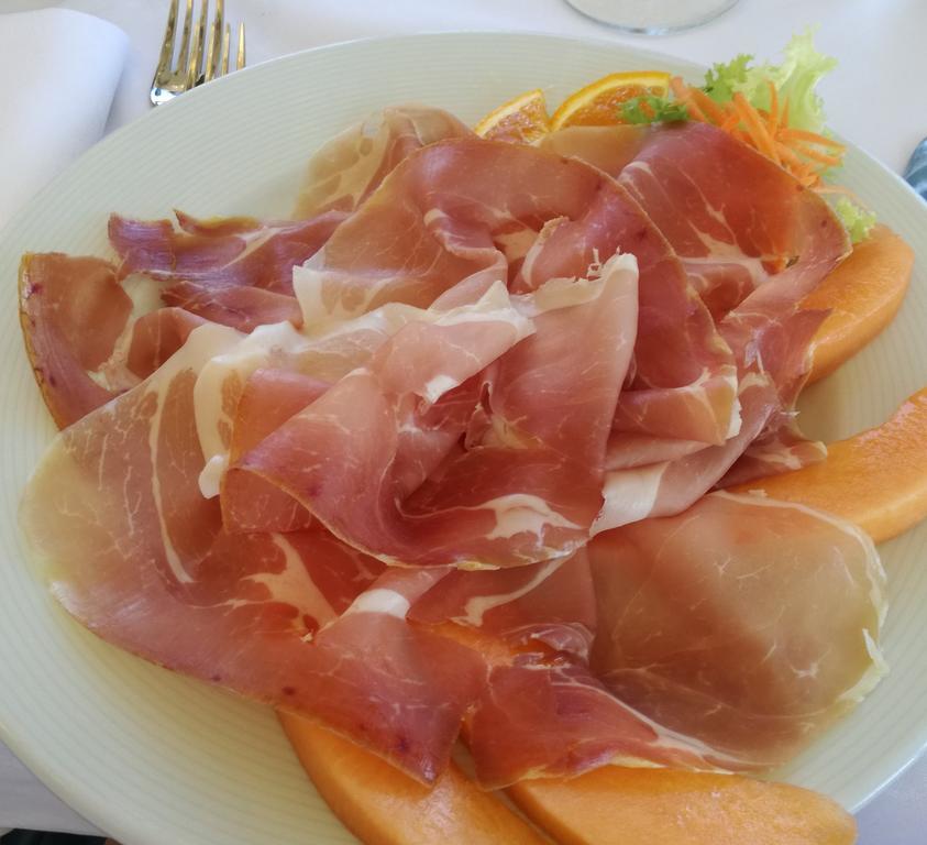 Bellerive Ristorante Albergo Manerba del Garda Exterior photo
